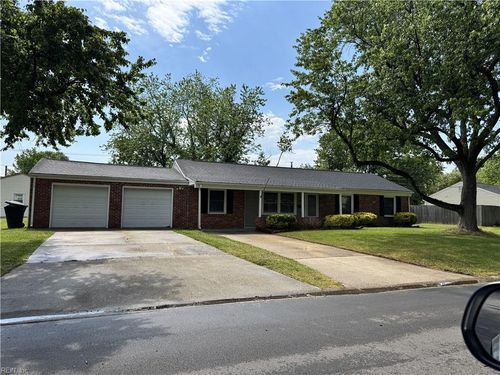 4869 Klamath Rd, Virginia Beach, VA, 23462-5807 | Card Image