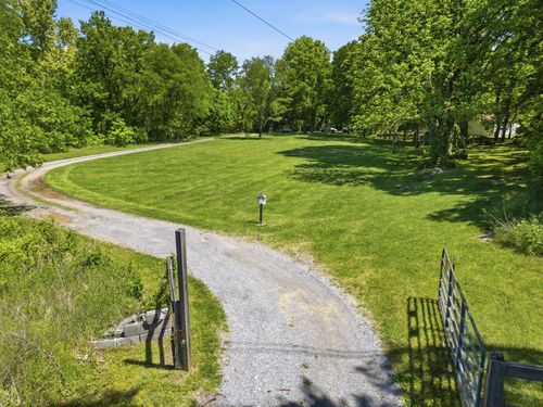 2561 Bell Rd, Watertown, TN, 37184-4715 | Card Image