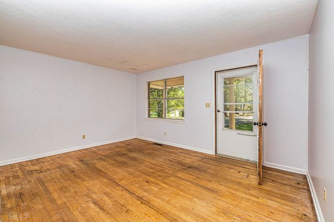 355 Crestwood Rd, House other with 3 bedrooms, 2 bathrooms and null parking in Tyrone GA | Image 6