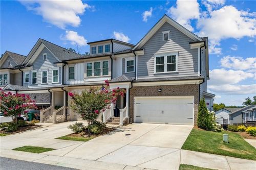 243 Retreat Ln, Canton, GA, 30114-3207 | Card Image
