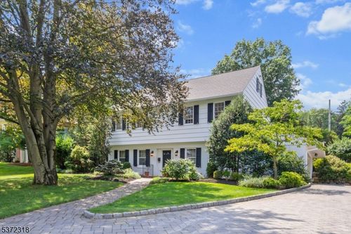 28 S Mountain Ave, Montclair, NJ, 07042-1715 | Card Image
