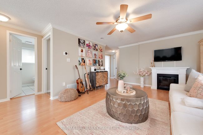 30 Weymouth Rd, House other with 5 bedrooms, 2 bathrooms and 2 parking in Barrie ON | Image 5