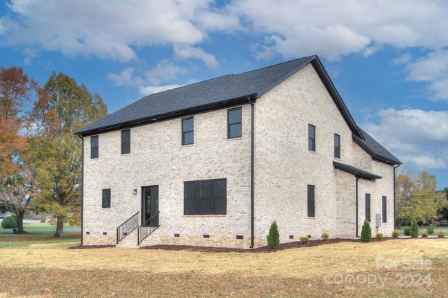 13900 Idlewild Rd, House other with 4 bedrooms, 3 bathrooms and null parking in Matthews NC | Image 25