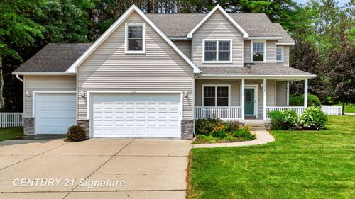 7725 Mammoth Pines Dr, Midland, MI, 48642-7959 | Card Image