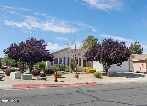 967 Julia Ln, Fernley, NV, 89408-5662 | Card Image
