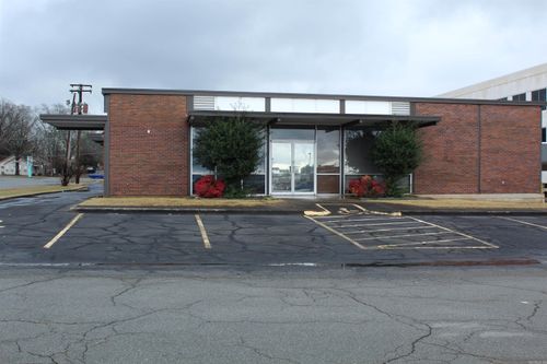 505 W Hickory St, Jacksonville, AR, 72076-4427 | Card Image