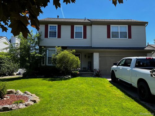 1620 Dartmoor Dr, Howell, MI, 48843-7112 | Card Image