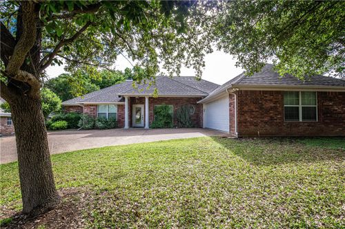 9120 Monarch Drive, Woodway, TX, 76712 | Card Image