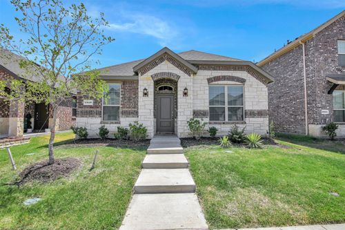 2820 Franklin Dr, Celina, TX, 75009-1926 | Card Image