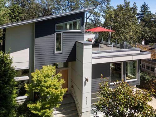 3411 Mayfair Dr, Saanich, BC, V8P1R2 | Card Image