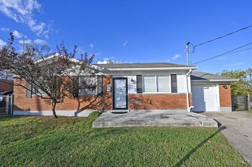 4306 Saint Dominic Dr, Cincinnati, OH, 45238-5821 | Card Image