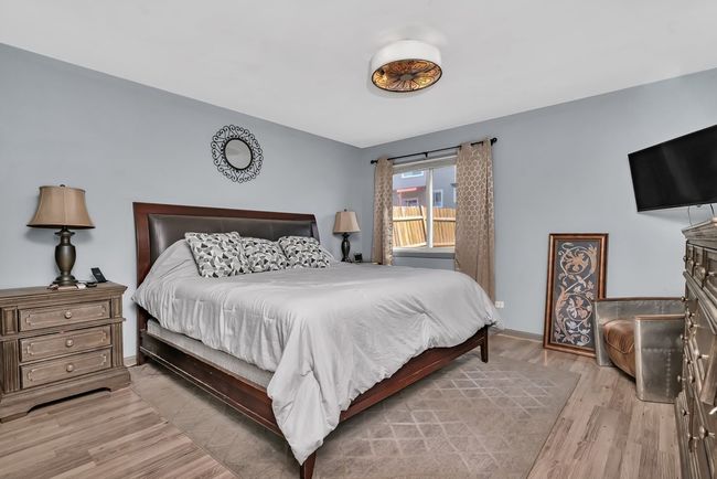 1 Red Wing Ct, House other with 4 bedrooms, 2 bathrooms and 2 parking in Woodridge IL | Image 9