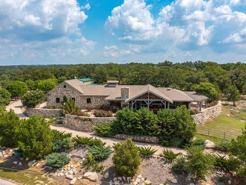 242 Bishop Dr, Weatherford, TX, 76088-2009 | Card Image