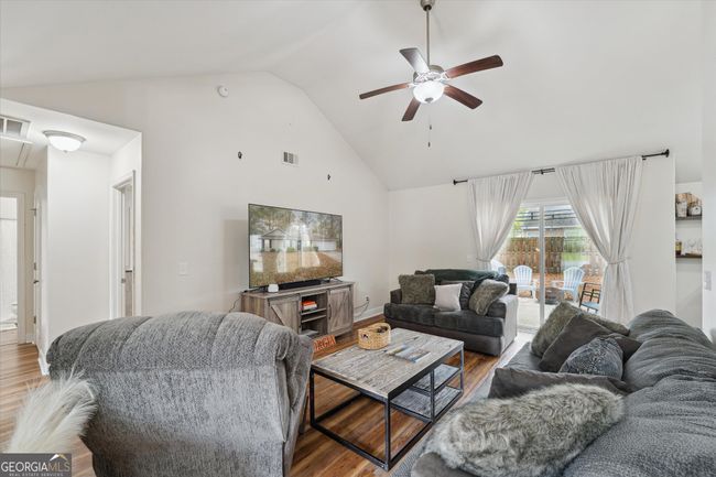 108 Pine Thicket Way, House other with 3 bedrooms, 2 bathrooms and 2 parking in Springfield GA | Image 6