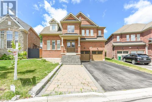 10 Danfield Court, Brampton (Credit Valley), ON, L6Y2X9 | Card Image