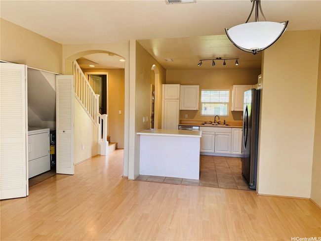 APT-6504 - 91-1014 Kaipalaoa St, Condo with 3 bedrooms, 3 bathrooms and 2 parking in Ewa Beach HI | Image 4