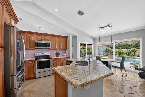5817 Laurel Green Cir, Boynton Beach, FL, 33437-3357 | Card Image