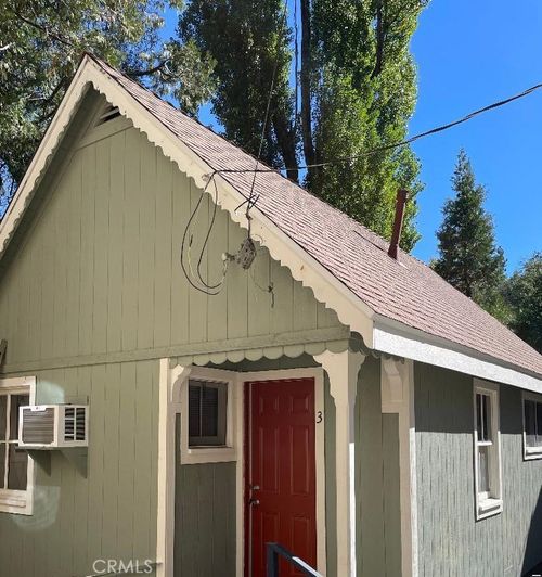 3-23689 Manzanita Dr, Crestline, CA, 92325-9101 | Card Image