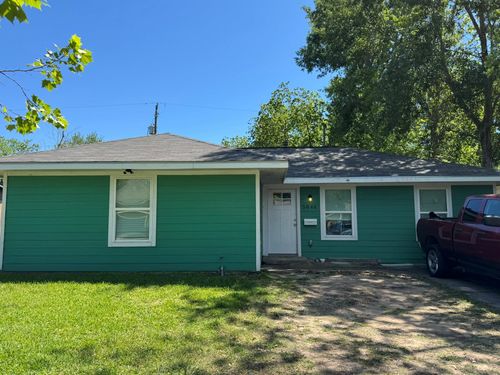 5846 Westover St, Houston, TX, 77033-2234 | Card Image