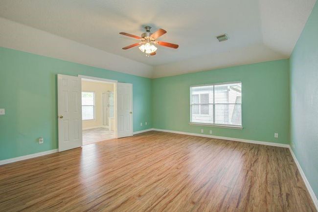 2917 Veva Dr, House other with 4 bedrooms, 3 bathrooms and 2 parking in Pearland TX | Image 35