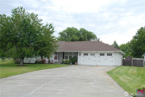 3081 Wild Goose Rd Ne, Moses Lake, WA, 98837-9773 | Card Image