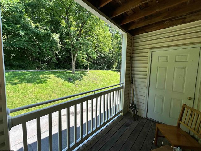 7205 University Commons Dr, Condo with 4 bedrooms, 4 bathrooms and 3 parking in Morgantown WV | Image 34
