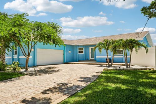 6304 Flamingo Dr, APOLLO BEACH, FL, 33572-2415 | Card Image