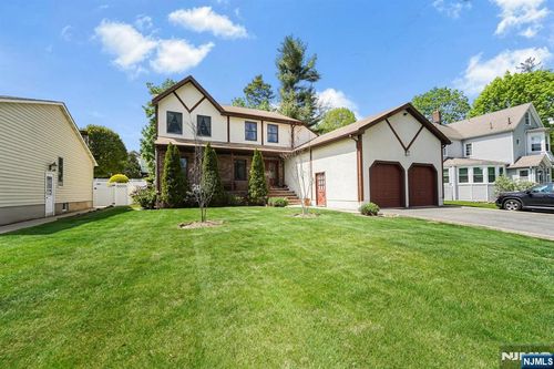 621 Bloomfield Ave, Nutley, NJ, 07110-1536 | Card Image