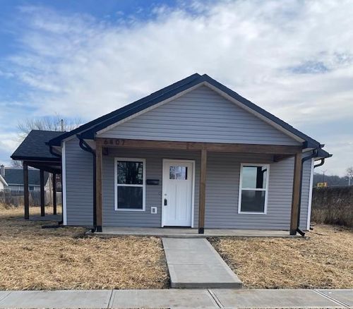 6407 Pryor Ave, Saint Joseph, MO, 64504-2037 | Card Image