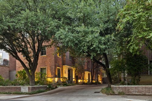 c-4330 Gilbert Ave, Dallas, TX, 75219-7907 | Card Image