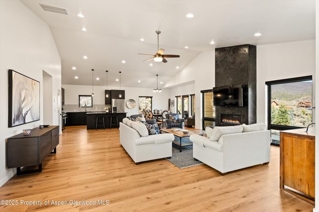 950 Hidden Valley Dr, House other with 3 bedrooms, 3 bathrooms and null parking in Glenwood Springs CO | Image 6