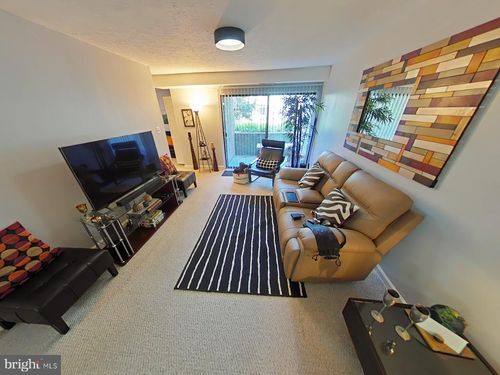 t2-7802 Hanover Parkway, GREENBELT, MD, 20770 | Card Image