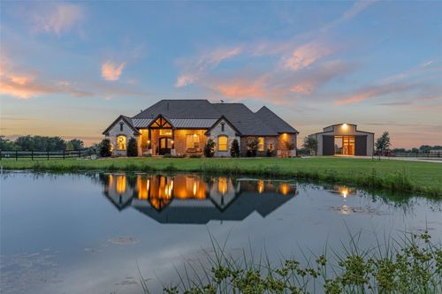 2667 Maler Rd, Sealy, TX, 77474-2299 | Card Image