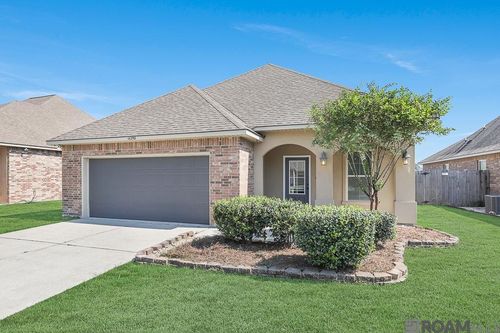 16290 Timberstone Dr, Prairieville, LA, 70769-6193 | Card Image