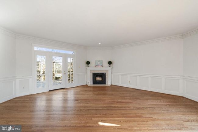 1537 Cedar Ave, Townhouse with 4 bedrooms, 5 bathrooms and null parking in MCLEAN VA | Image 12