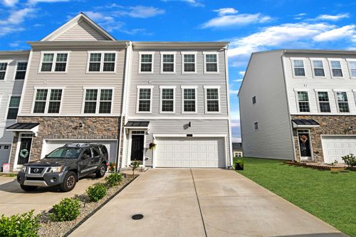 332 Bay Street, Morgantown, WV, 26508 | Card Image