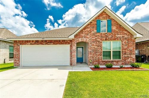 4781 Henri Dr, Houma, LA, 70364-4810 | Card Image