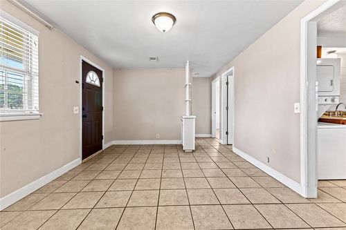 516 E Huber Ave, Weatherford, OK, 73096-5320 | Card Image