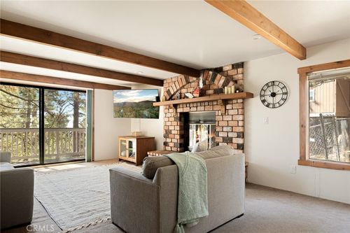 30951 Glen Oak Dr, Running Springs, CA, 92382-7456 | Card Image