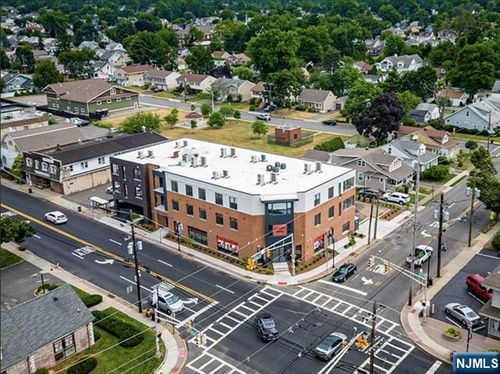 12-01 River Rd, Fair Lawn, NJ, 07410-1883 | Card Image