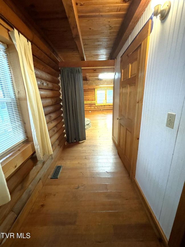 2401 Egan Rd, House other with 4 bedrooms, 3 bathrooms and null parking in Big Stone Gap VA | Image 32