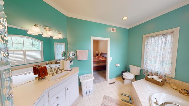 Primary bathroom | Image 19