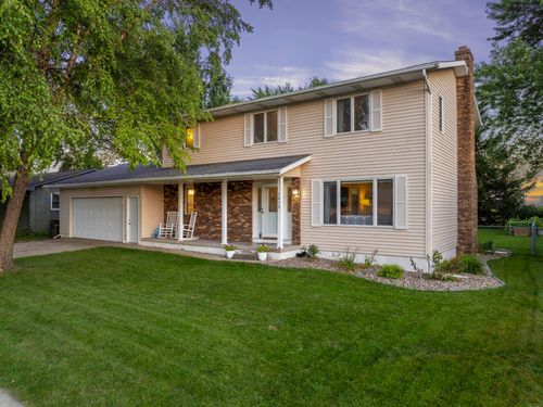 3010 Violet Dr, Waterloo, IA, 50701-9118 | Card Image