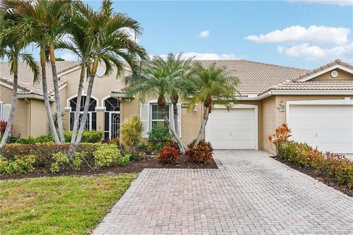 272 Nw Broken Oak Trl, Jensen Beach, FL, 34957-3432 | Card Image