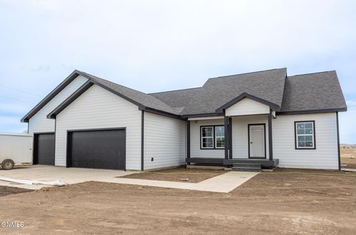 13362 Meadow Creek St, Williston, ND, 58801-9241 | Card Image