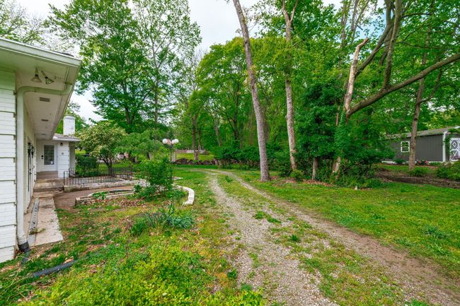 With just under an acre, you've got lots of room for entertaining and relaxing. | Image 8