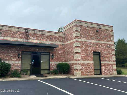 ste-a-310 Byram Pl, Byram, MS, 39272-8735 | Card Image