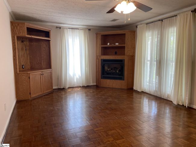 722 Cypress Point Dr, Home with 4 bedrooms, 3 bathrooms and 3 parking in Chappells SC | Image 9