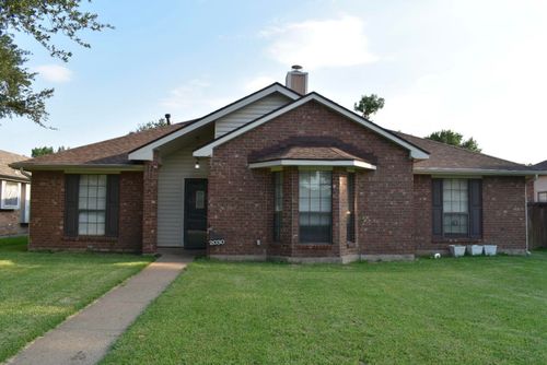 2030 Lansdown Dr, Carrollton, TX, 75010-4044 | Card Image