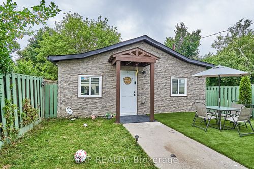 15 Knights Rd, Oshawa, ON, L1H4M5 | Card Image